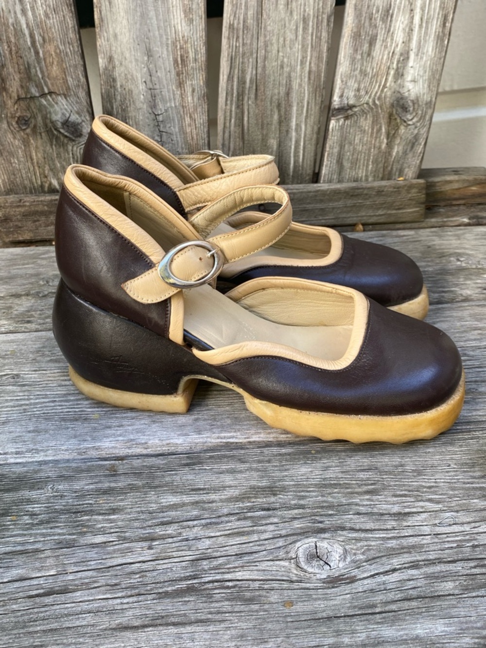 JOHN FLUEVOG Women’s Brown and Tan Mary Jane Heels - Leather Strap size 6 - Picture 6 of 15
